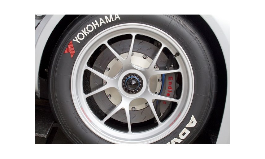 Yokohama Advan