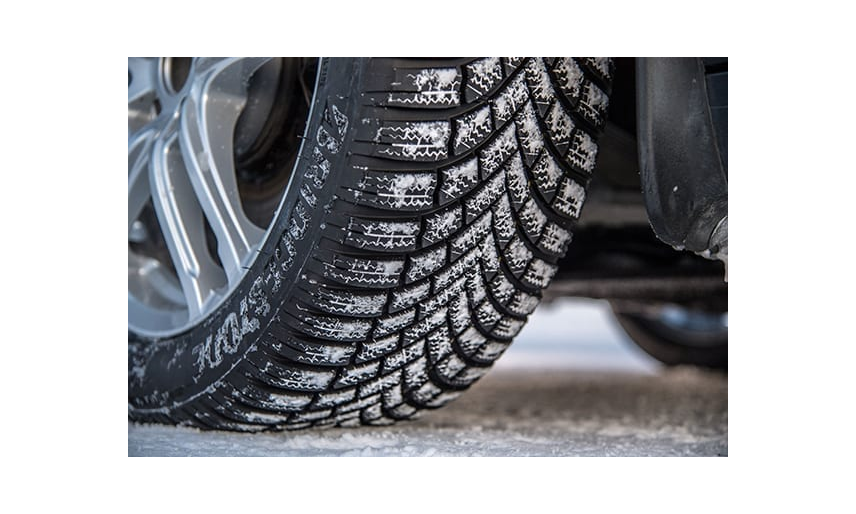 225/50R17 téligumi