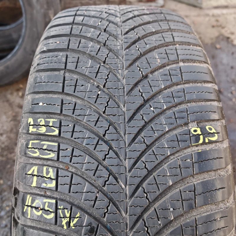 Goodyear Vector 4Season Gen3 235/55 R19