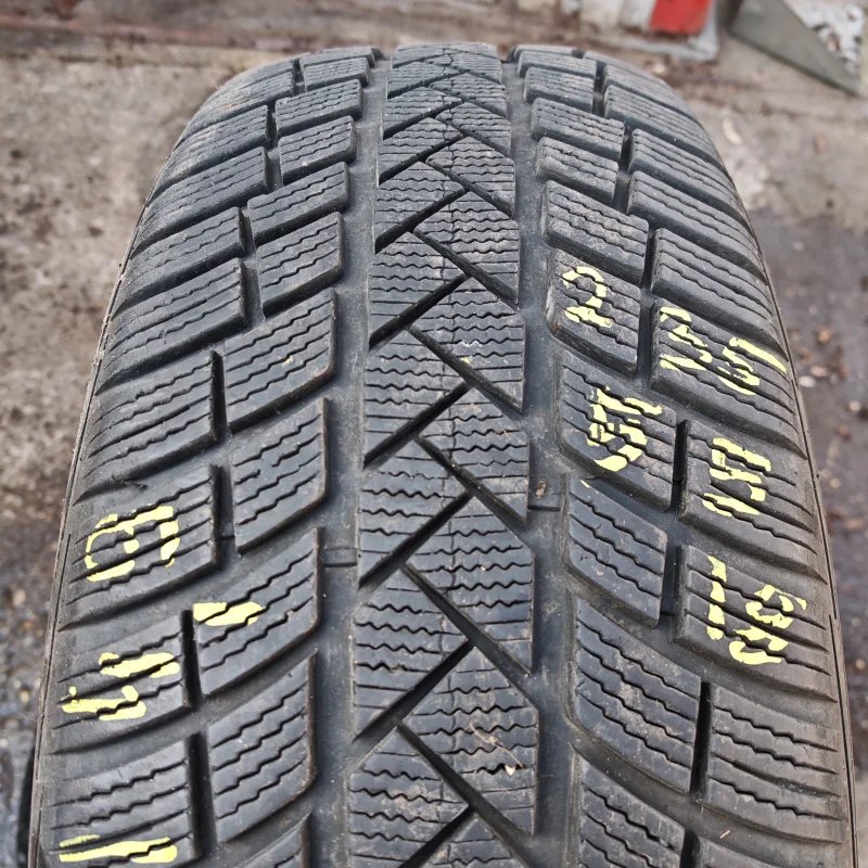 Vredestein Wintrac Pro 235/55 R19