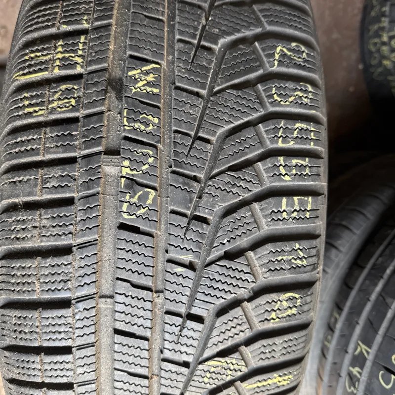 Hankook WINTER I CEPT EVO3X W330A 235/55 R19