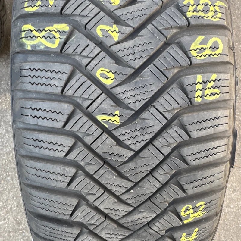 Laufenn I Fit+ LW31 205/60 R16