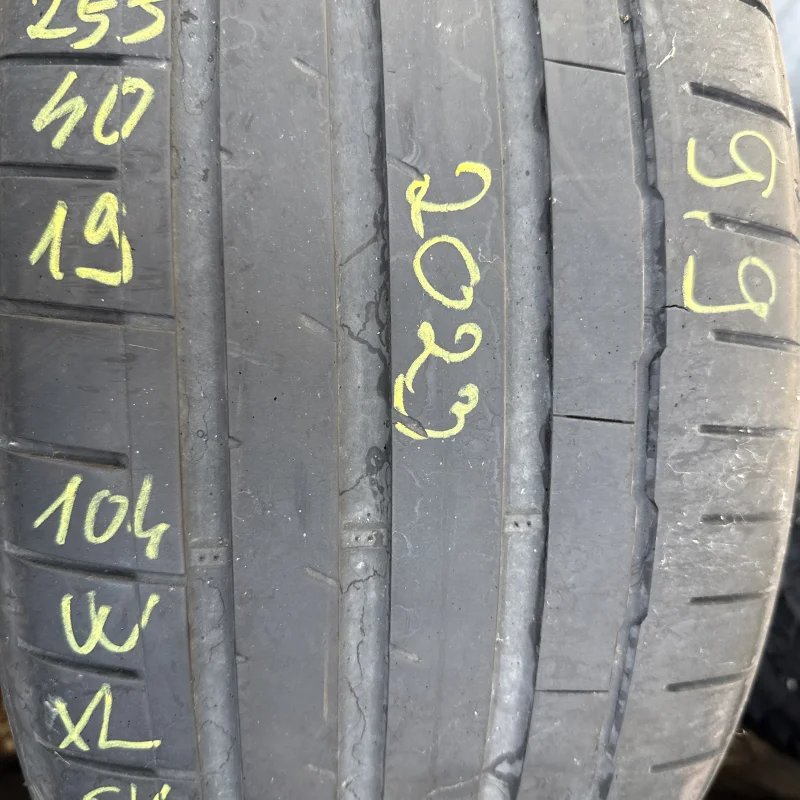 Hankook K127 Ventus S1 Evo 3 255/40 R19