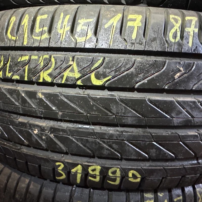 Continental UltraContact 215/45 R17